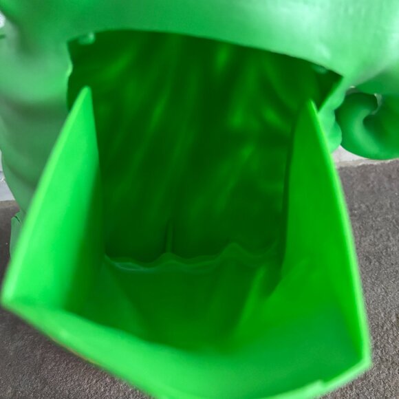 Disney parks popcorn bucket oogie boogie dice colorful 2018 halloween nightmare - Picture 7 of 9